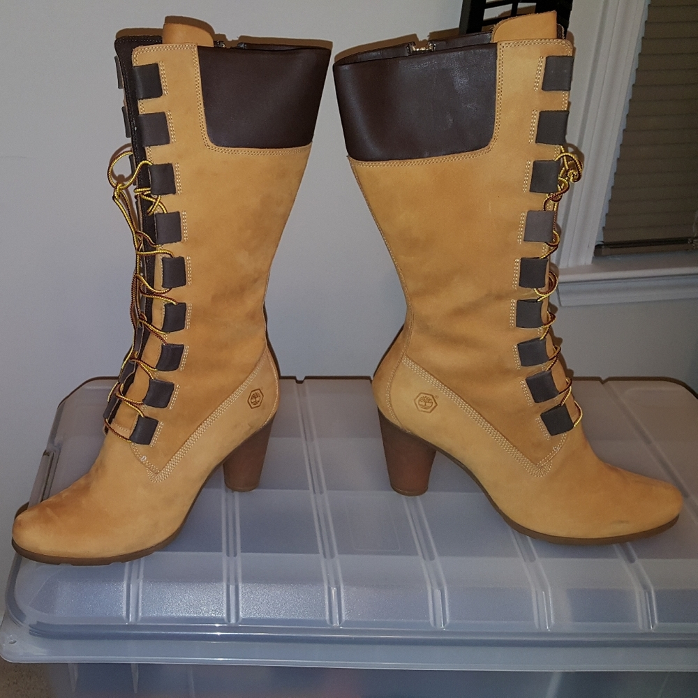 Tall Timberland Boot. Tan Lace-Up Timberla…